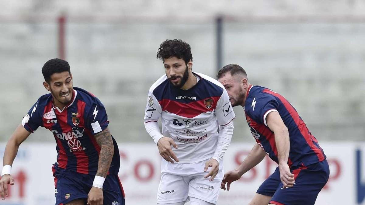 TuttoBari - Rolando verso la fumata bianca. Sabbione richiesto, ma è incedibile. Attacco: idea Santaniello