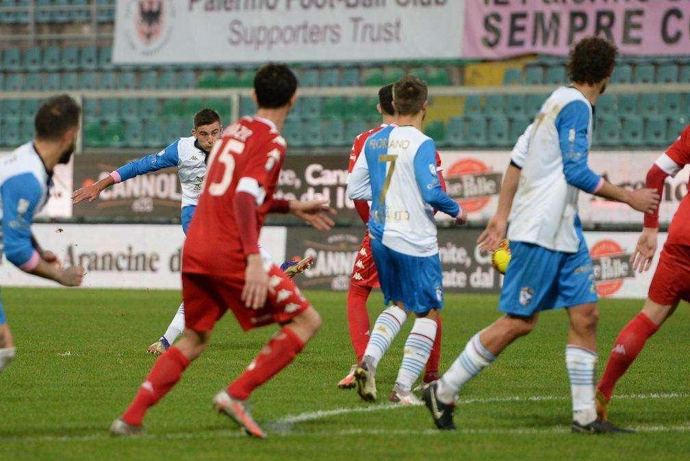 Girone C - Il Bari non vince: -6 dalla Ternana. Cade il Teramo, vincono Avellino e Foggia. Risultati e classifica