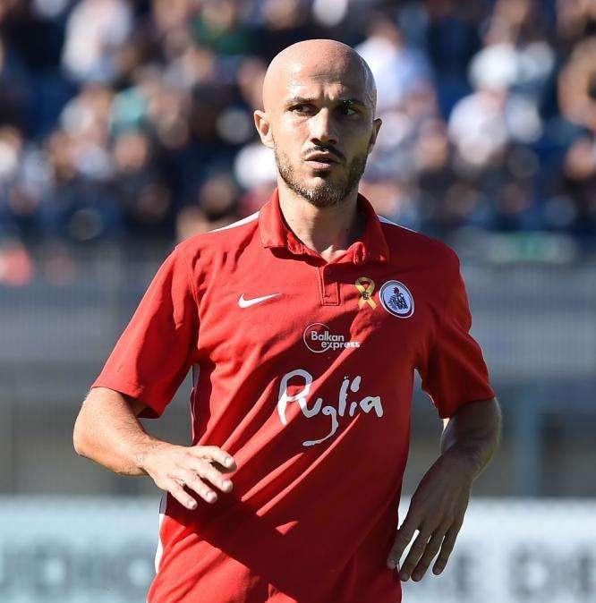 L'ex Valiani su Instagram: "Laribi è tanta roba"