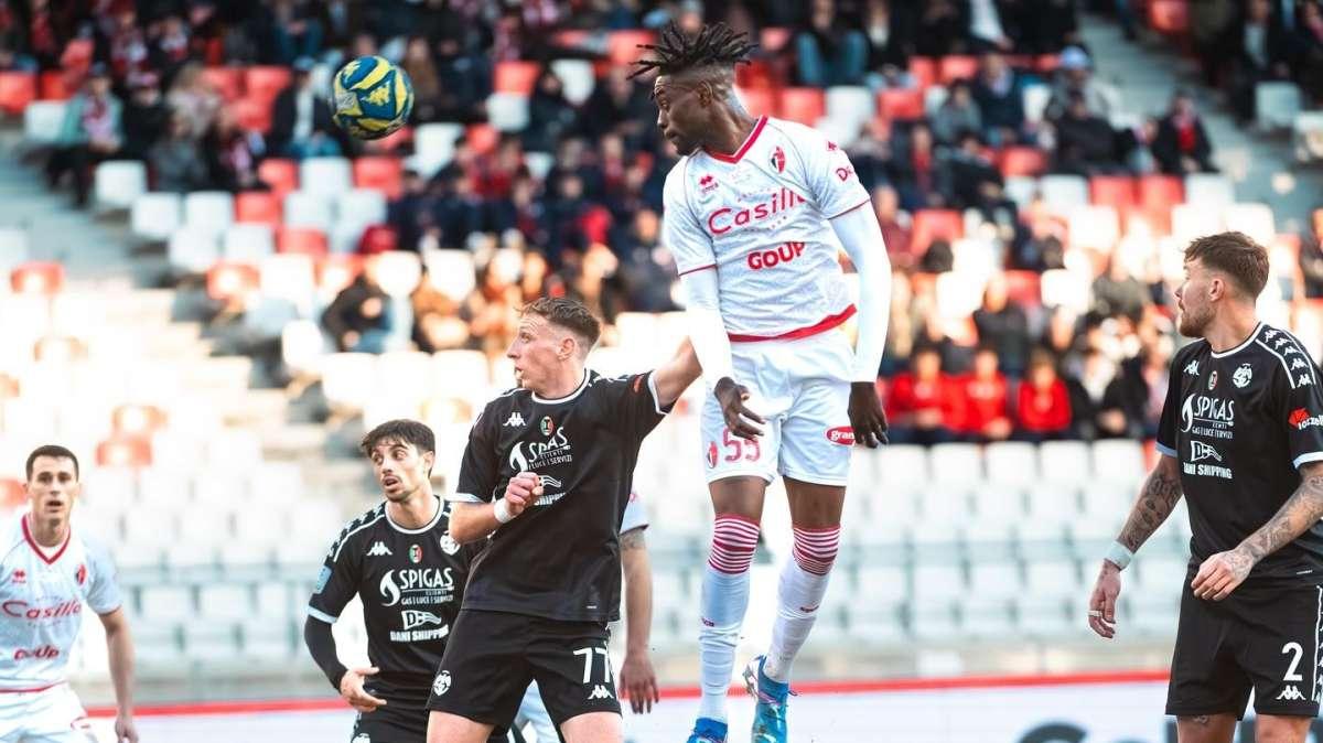 Instagram biancorossi: la scheda di Obaretin. Dalla Youth League con una big allo stile fuori dal campo 