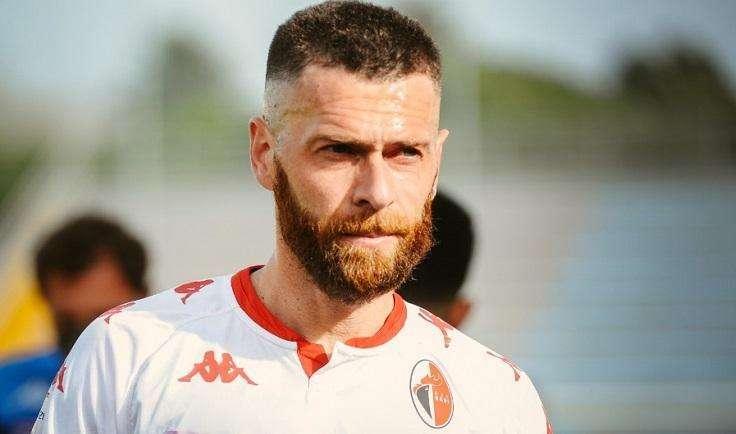 Antenucci e il dato: il bomber tra i più sostituiti della serie B