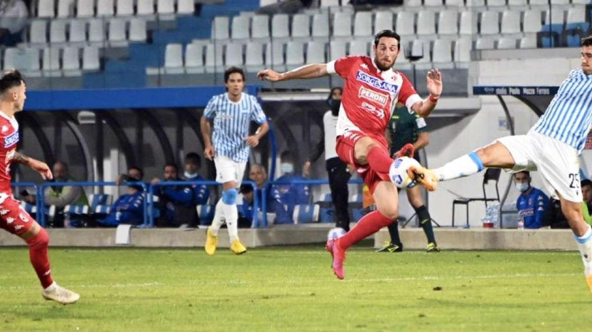 Il Bari si scopre largo. Da Minelli e Marfella, a De Risio e Andreoni: a Ferrara spazio agli eroi alternativi