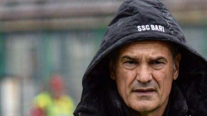GdS - Vivarini e il Bari a braccetto: uniti. Il tecnico è un perfezionista, è rimasto chiuso in un hotel...