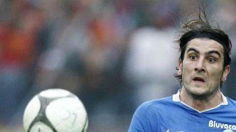 Ventola: "DeLa tra Bari e Napoli? Pensiamo prima ad arrivare in B"