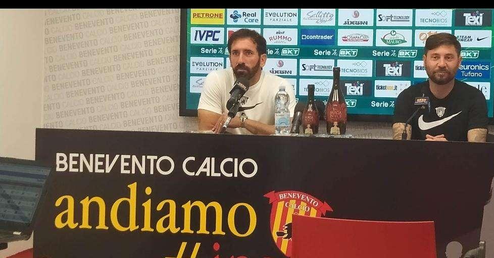 Caserta su Venezia-Benevento: "Adesso ho più scelte. Simy sta bene, ma gli manca il ritmo partita"