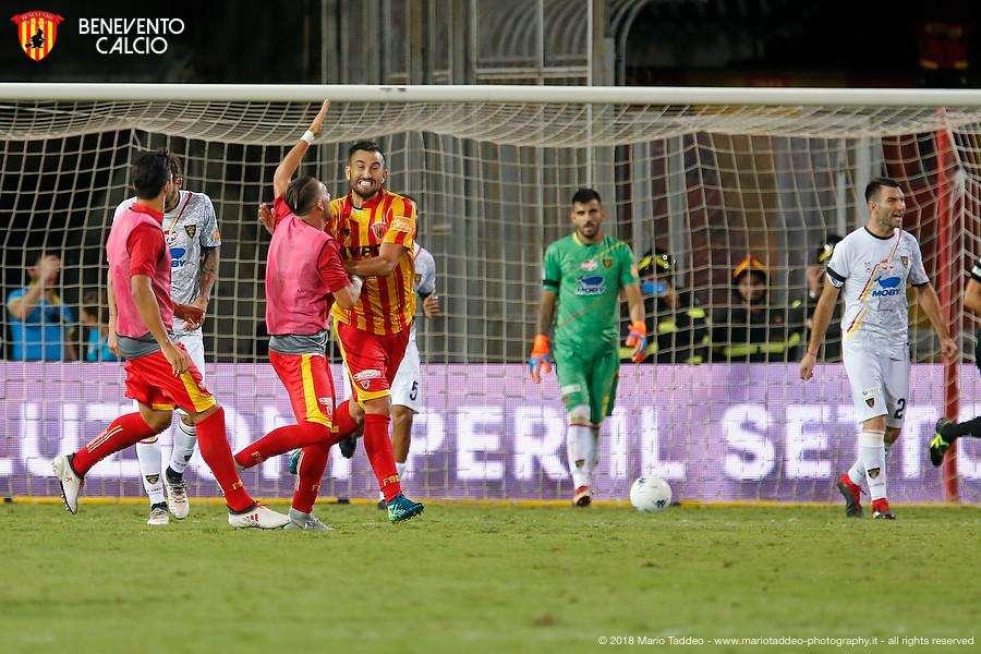 Le probabili formazioni di Lecce e Benevento: Liverani getta subito in mischia un nuovo arrivo; per Bucchi un solo dubbio
