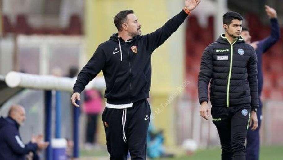 SALA STAMPA DOPO BENEVENTO-CASARANO, FLORO FLORES:"Mi godo questo momento, insieme ai ragazzi"