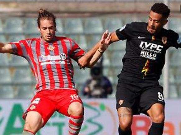 LE PAGELLE DI CREMONESE-BENEVENTO: DAVANTI SAU E MONCINI EVANESCENTI, DIETRO GLIK E BARBA RISCHIANO IN PIU' DI UNA OCCASIONE