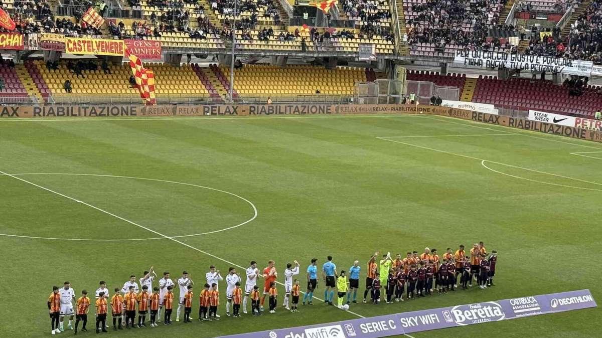 BENEVENTO-COSENZA 1-1: Un buon primo tempo non basta ai giallorossi, tutto rimandato
