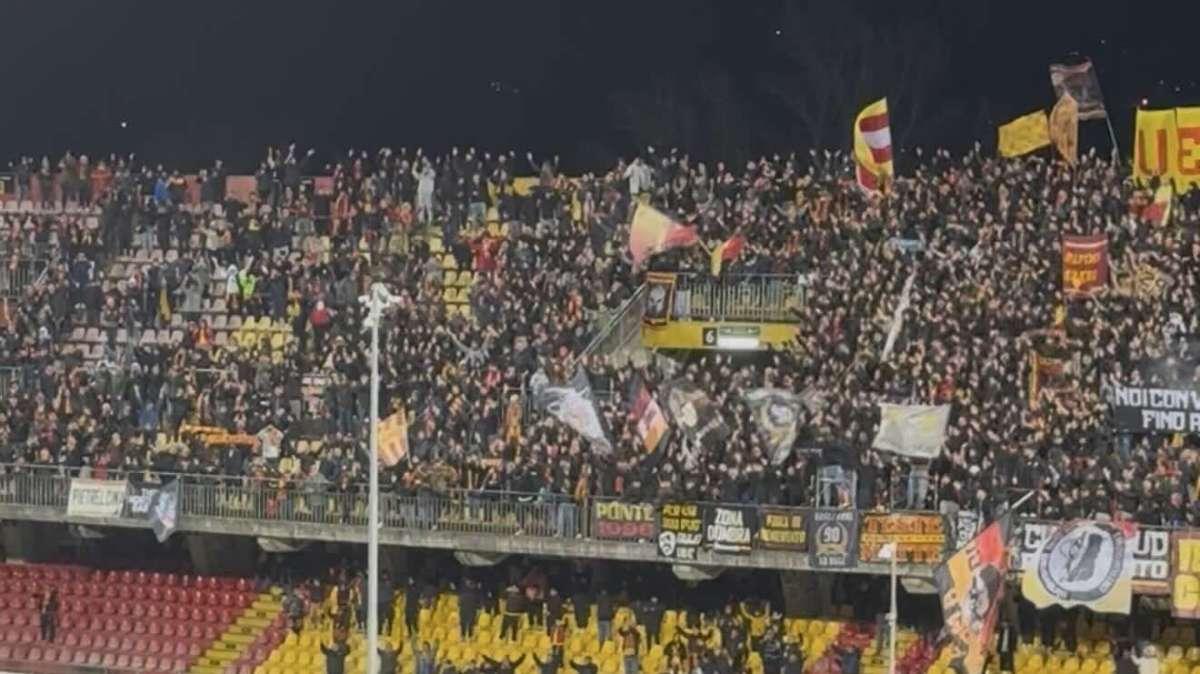 BENEVENTO-PICERNO 1-0: PIEROZZI MANDA IN ESTASI IL VIGORITO AL FOTOFINISH