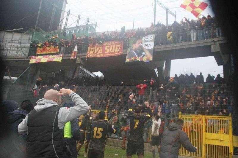 19^Giornata di Campionato di Lega Pro: Avellino-Benevento 0-2 (10'st.Marotta, 18'st. Marchi) DELIRIO GIALLOROSSO!