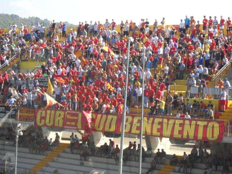 SEGUI IL NS. LIVE: BENEVENTO-Monza 1-0 ( 38'pt. Cia ) .... FINALE ....in diretta dallo "Stadio C.Vigorito" di Benevento.....