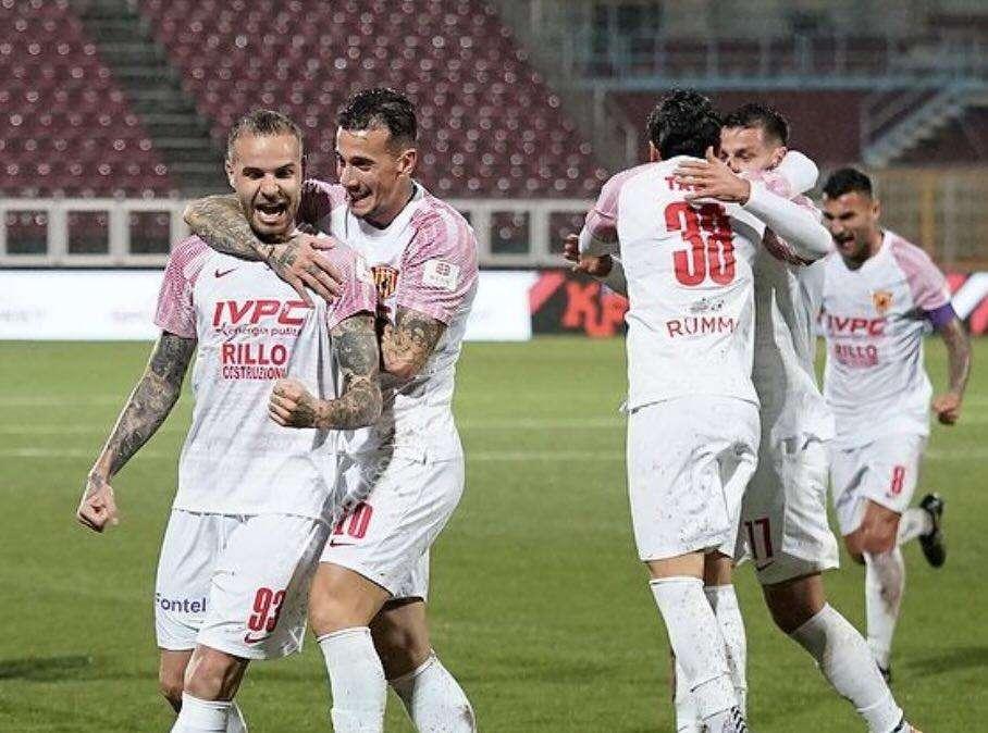 TRAPANI-BENEVENTO 0-5: I GIALLOROSSI CALANO LA MANITA
