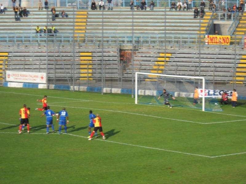 8^ Giornata d'andata: Como-BENEVENTO 2-1 (39' Ciotola 16' st. Ripa 21' st. PINTORI su rig.) Seconda sconfitta consecutiva in trasferta!