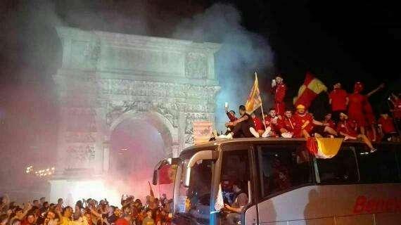 VISTO DA EST - NUMERO 36: CI HANNO PORTATO SULLA LUNA, APPLAUDIAMOLI E APPLAUDIAMOCI....