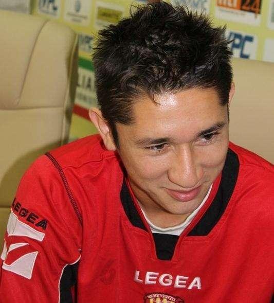 B-SIDE, L'altro lato del calciatore... JOSE ARNULFO MONTIEL NUNEZ... Il cinese che parla spagnolo