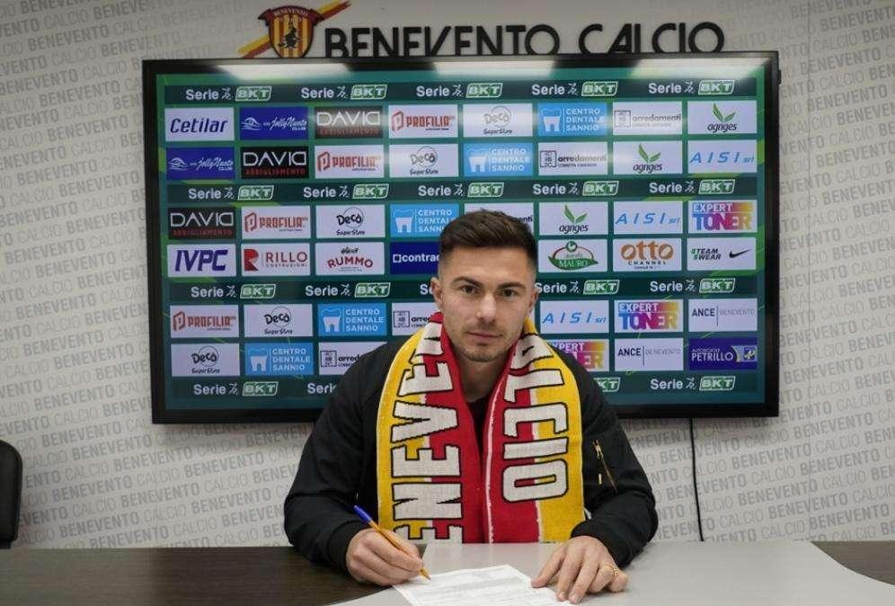 Tosca riabbraccia il Benevento: arriva a titolo definitivo
