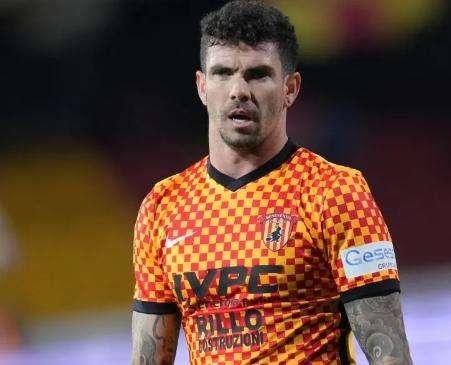 Ternana-Benevento, i convocati di Stellone: riecco Farias