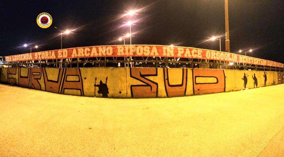 CURVA SUD: "RIPOSA IN PACE ORGOGLIO BENEVENTANO. CIAO ZIO GAETANO"