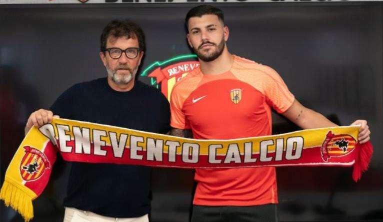 Il Benevento annuncia il rinnovo contrattuale di Pastina