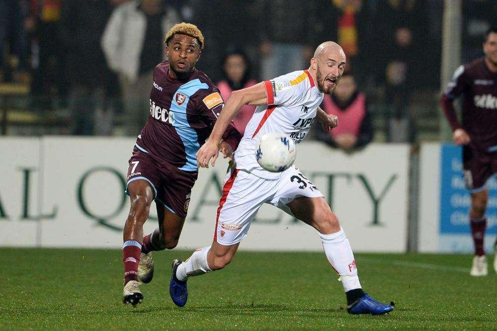 Luca Caldirola dice addio al vecchio agente e passa con Davide Lippi