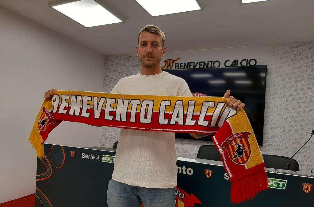 La Gumina, arriva l'ufficialità del suo passaggio al Benevento 