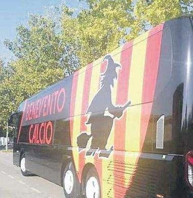 Assalto al pullman del Benevento: in arrivo Daspo e denunce
