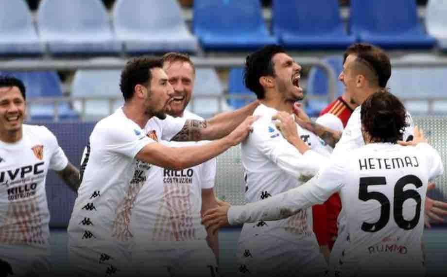CAGLIARI-BENEVENTO 1-2: GIALLOROSSI CORSARI CON MERITO ALLA SARDEGNA ARENA
