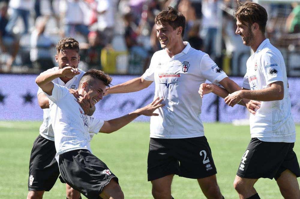 Pro Vercelli, per sette calciatori si aspetta solo il deposito dei contratti