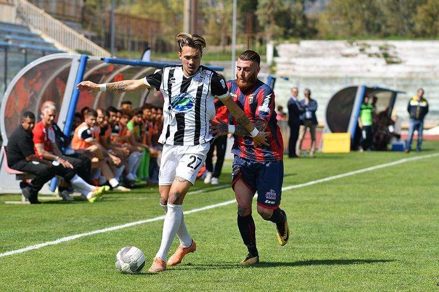 Palermo, idea D'Angelo per rinforzare la mediana rosanero