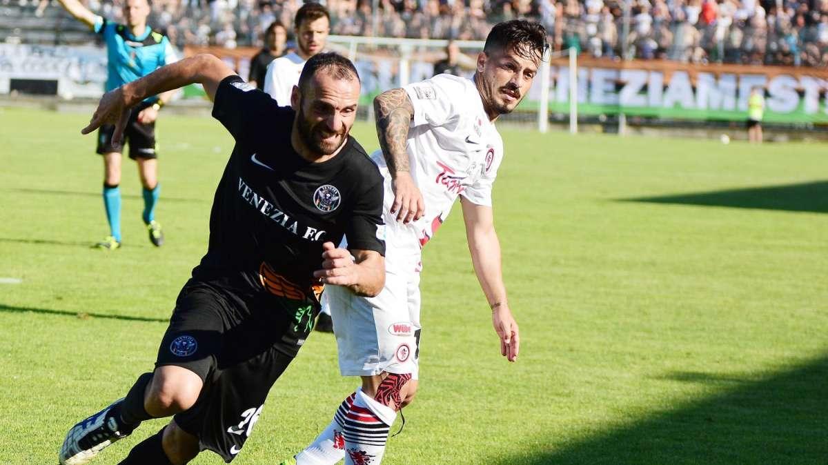 Avellino, sondaggio per Vincenzo Sarno della Triestina
