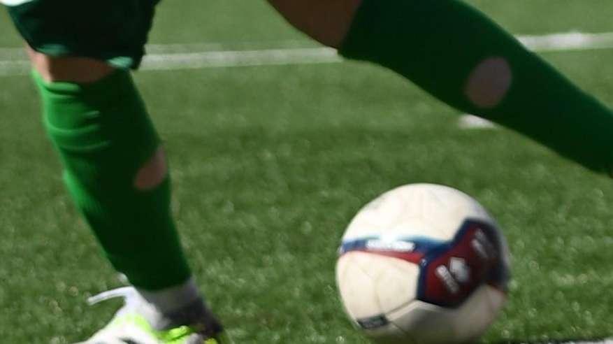 0-0 tra Carpi e Legnago. Il Crotone batte il Foggia 3-2 e vola al terzo posto