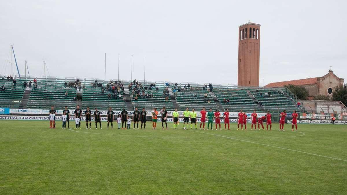  Pro Patria-Trento, nei bustocchi Berretta-Terrani in avanti: le formazioni ufficiali