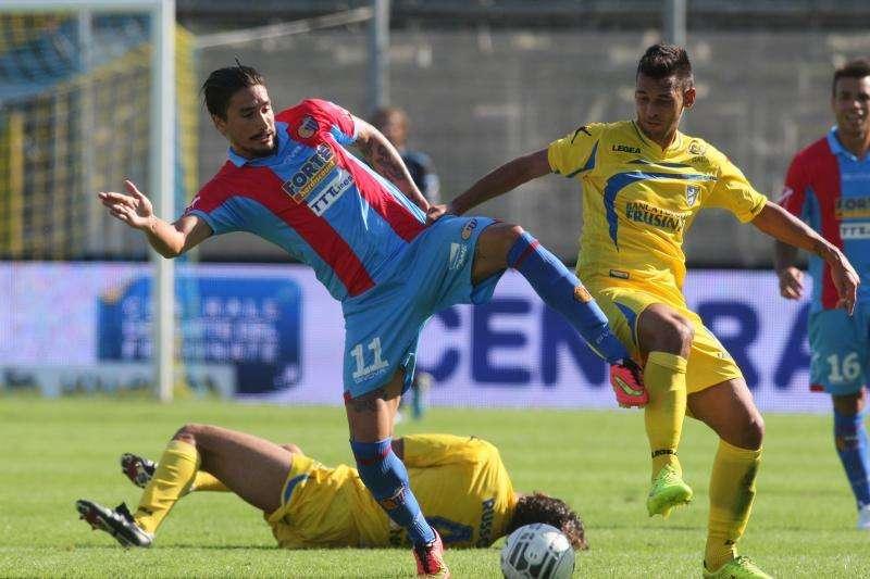 Catania, rinnovato il prestito di Leto con il Lanus