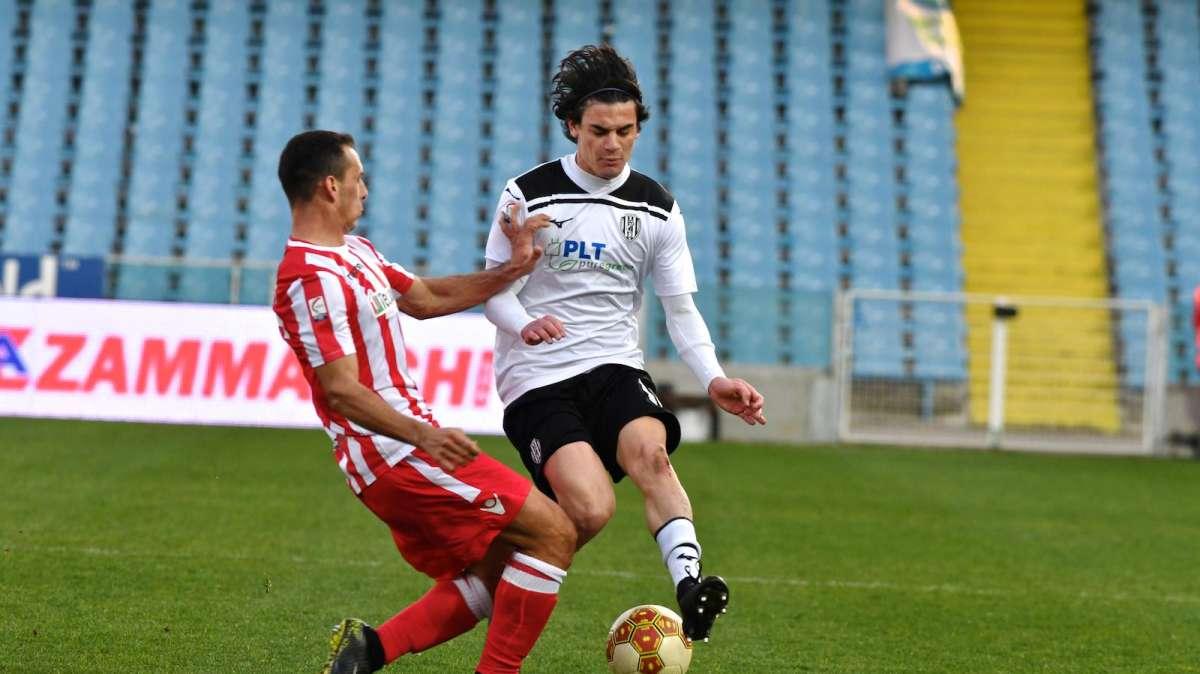 UFFICIALE - Latina, ecco il difensore Lorenzo Carissoni