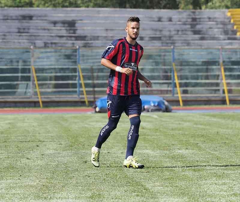 Lucchese, in prova un portiere e un centrocampista