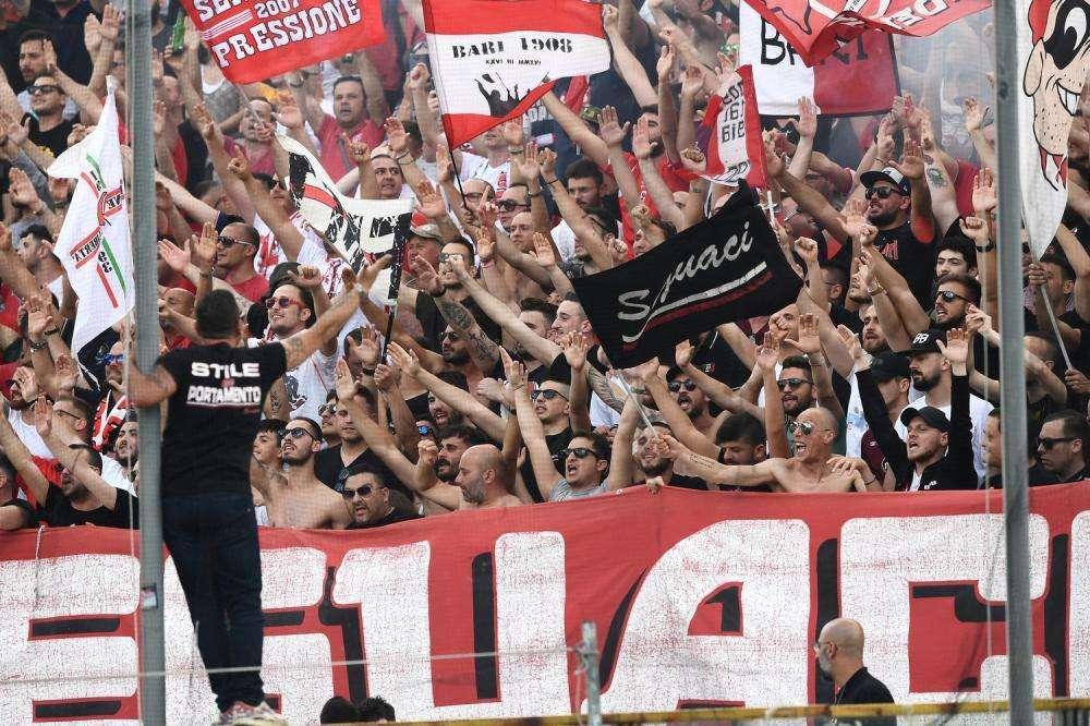 Bari scatenato sul mercato, si cerca una punta da almeno 20 gol