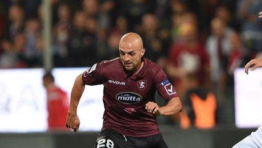 Lecce, interessa un centrocampista di Serie B