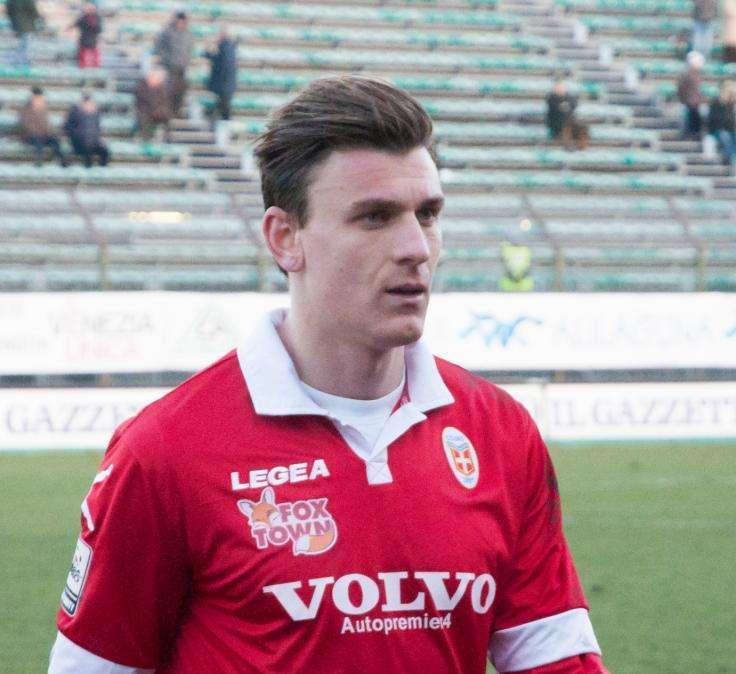 Benevento, sondaggio per un centrocampista della Salernitana