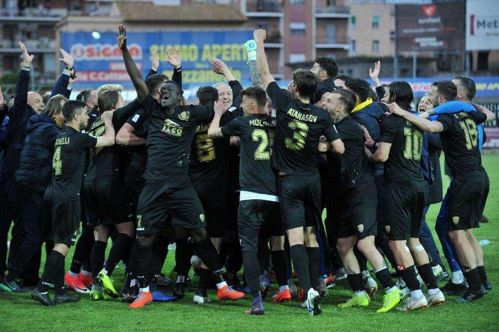Cessione Viterbese, ci siamo: alle 19 si presenta la nuova proprietà