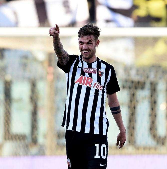 Ternana, per l'attacco piace Lorenzo Rosseti dell'Ascoli
