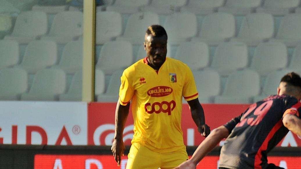 NOTIZIA TC - Pro Vercelli, duello con il Lecco per Doudou Mangni