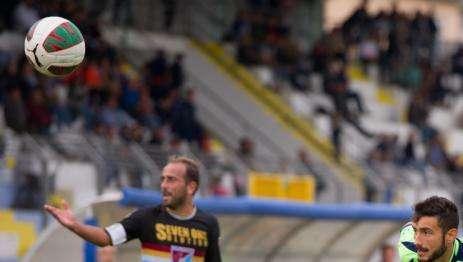 Reggina, piace un esterno offensivo