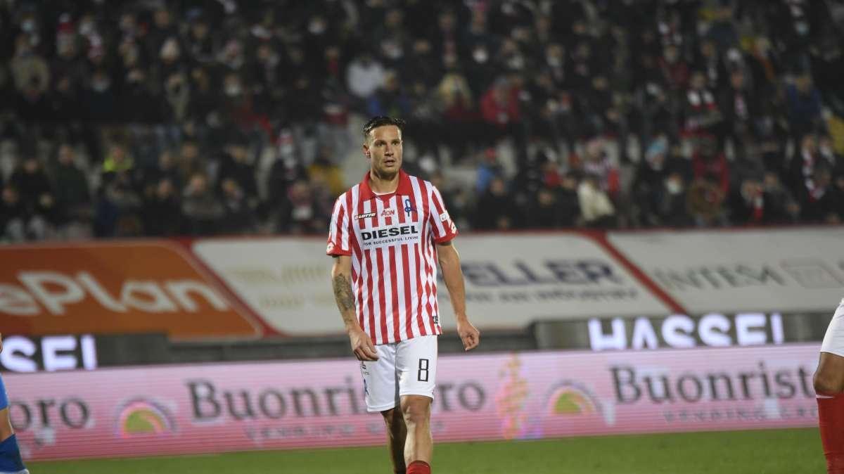 Casertana, Proia si presenta: "Sfida che arriva nel momento giusto della mia carriera"