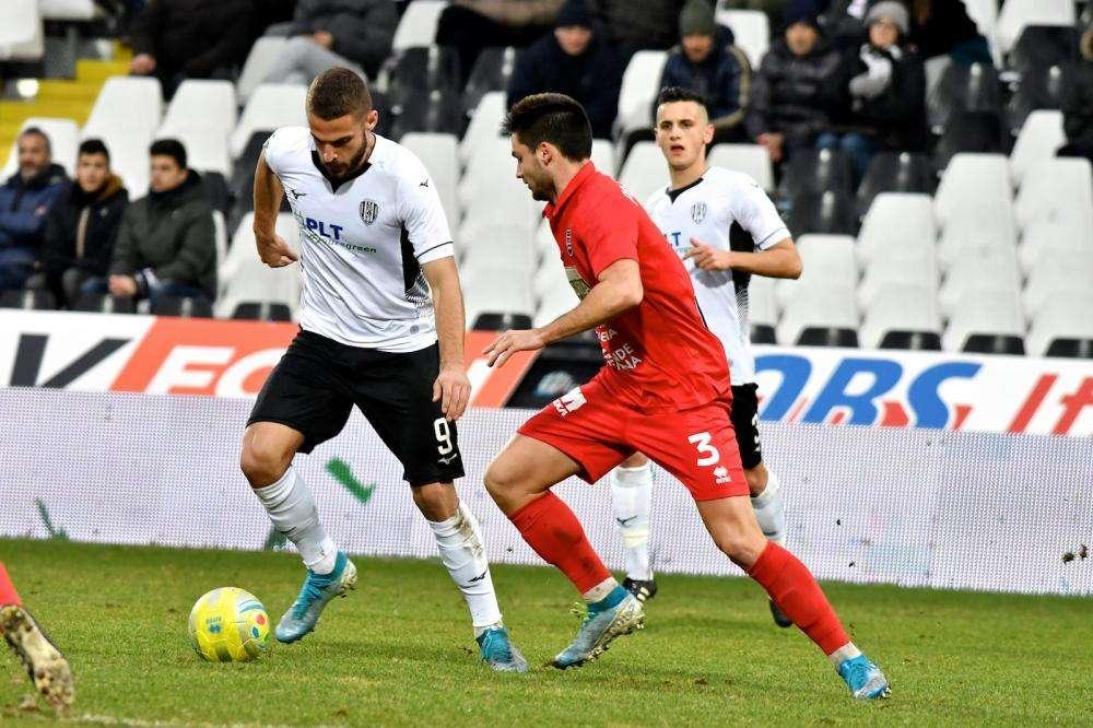 NOTIZIA TC - Entella e Chievo puntano Pellacani della Virtus Verona