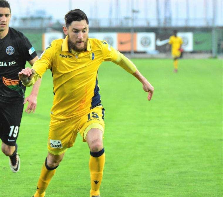 Un difensore del Modena nel mirino della Robur Siena