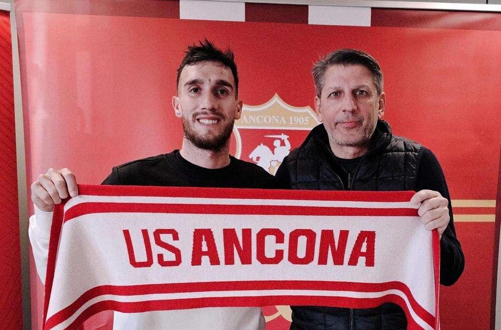 Recanatese, tentativo per Giampaolo ma l'attaccante ha richieste in C