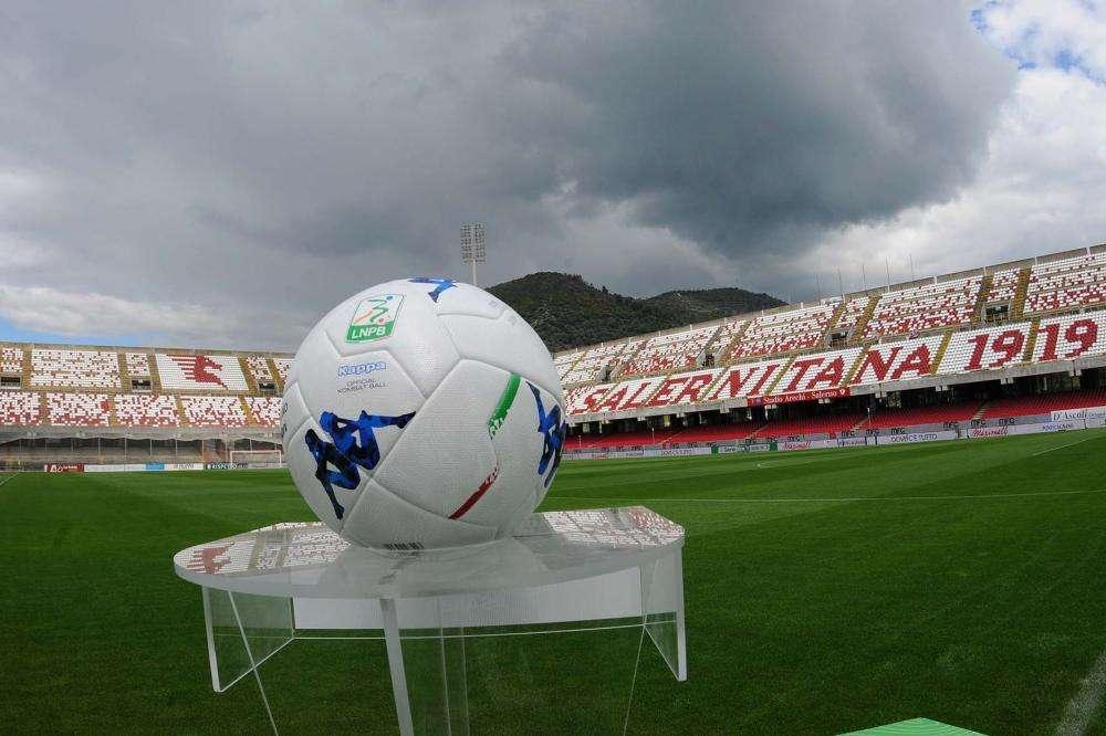 IL FATTO DELLA SETTIMANA - PALERMO E FOGGIA IN C, FORSE NO, ANZI SI' MA SOLO PER I SATANELLI. SALERNITANA E VENEZIA SALVI, ANZI NO. QUANDO LA CONFUSIONE REGNA SOVRANA