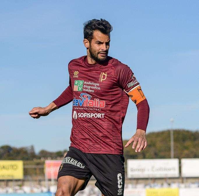 Pontedera, su Caponi un tris di club
