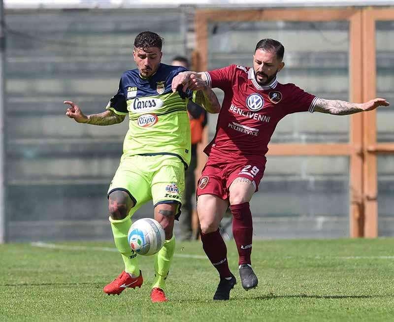 Foggia, occhi sugli svincolati: avviati i contatti per Strambelli